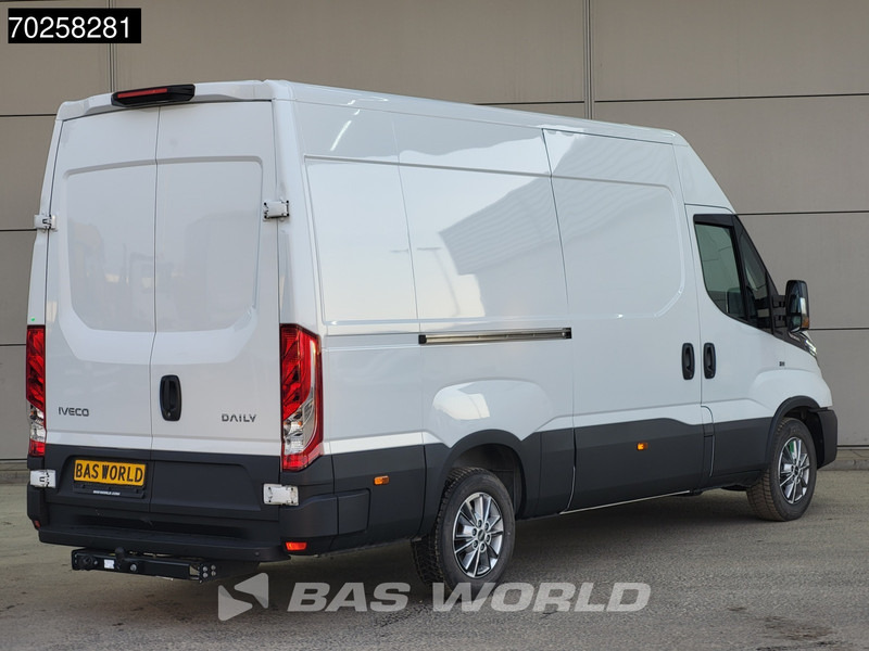 Iveco Daily 35S21 210PK 3.0L Automaat 2025 model L2H2 Trekhaak Tacho ACC LED CarPlay Velgen Camera 12m3 Airco Trekhaak - Gesloten bestelwagen: afbeelding 5 Iveco Daily 35S21 210PK 3.0L Automaat 2025 model L2H2 Trekhaak Tacho ACC LED CarPlay Velgen Camera 12m3 Airco Trekhaak - Gesloten bestelwagen: afbeelding 5