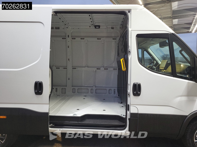 Iveco Daily 35S21 3.0L Automaat 210PK L2H2 2025-Model 3,5t Trekvermogen ACC LED CarPlay Camera Parkeersensoren Velgen Euro6 L2 12m3 Airco - Gesloten bestelwagen: afbeelding 3 Iveco Daily 35S21 3.0L Automaat 210PK L2H2 2025-Model 3,5t Trekvermogen ACC LED CarPlay Camera Parkeersensoren Velgen Euro6 L2 12m3 Airco - Gesloten bestelwagen: afbeelding 3