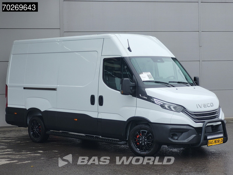 Iveco Daily 35S21 3.0L Automaat Black Edition 2025 model L2H2 Trekhaak Tacho ACC LED CarPlay Velgen Camera 12m3 Airco Trekhaak - Gesloten bestelwagen: afbeelding 5 Iveco Daily 35S21 3.0L Automaat Black Edition 2025 model L2H2 Trekhaak Tacho ACC LED CarPlay Velgen Camera 12m3 Airco Trekhaak - Gesloten bestelwagen: afbeelding 5