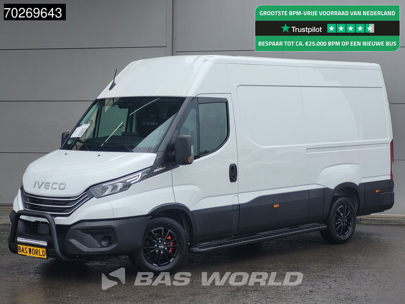 Iveco Daily 35S21 3.0L Automaat Black Edition 2025 model L2H2 Trekhaak Tacho ACC LED CarPlay Velgen Camera 12m3 Airco Trekhaak - Gesloten bestelwagen: afbeelding 1 Iveco Daily 35S21 3.0L Automaat Black Edition 2025 model L2H2 Trekhaak Tacho ACC LED CarPlay Velgen Camera 12m3 Airco Trekhaak - Gesloten bestelwagen: afbeelding 1