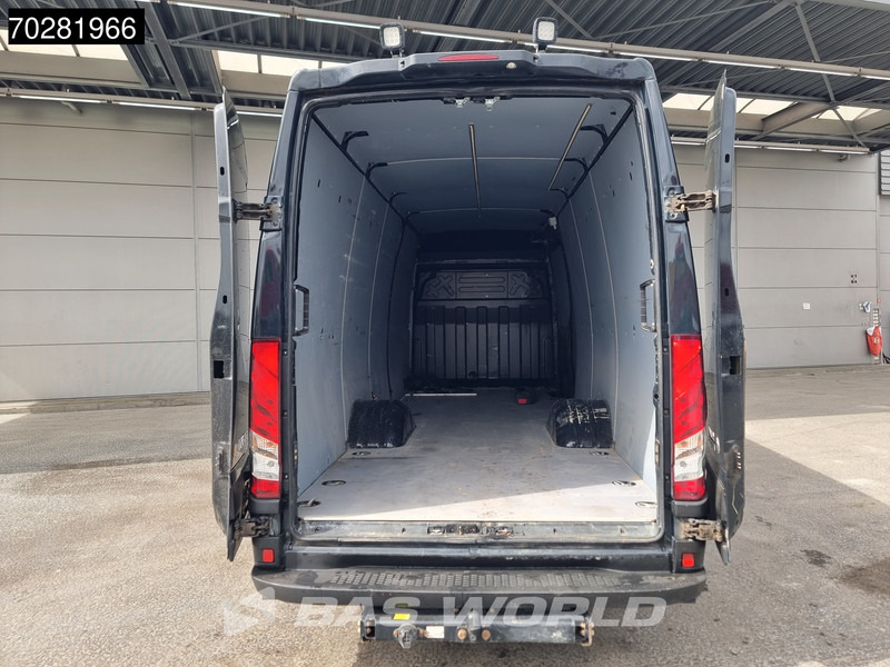 Iveco Daily 50C18 3.0L Automaat L4H2 Luchtvering Dubbellucht 3,5t Trekhaak Airco Cruise Camera Euro6 L4 16m3 Airco Trekhaak Cruise control - Gesloten bestelwagen: afbeelding 3 Iveco Daily 50C18 3.0L Automaat L4H2 Luchtvering Dubbellucht 3,5t Trekhaak Airco Cruise Camera Euro6 L4 16m3 Airco Trekhaak Cruise control - Gesloten bestelwagen: afbeelding 3