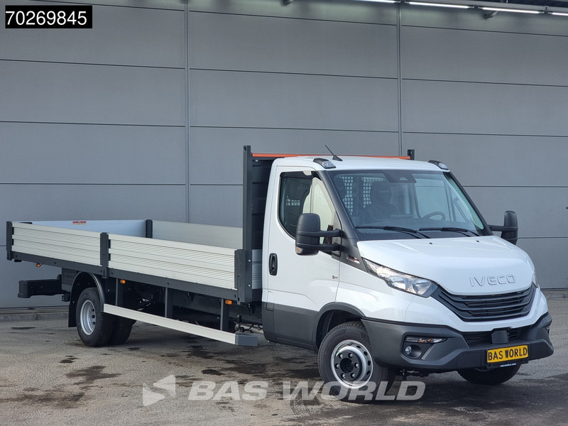 Iveco Daily 70C18 3.0L Automaat 525cm Open laadbak XXL Trekhaak ACC Navi Airco Pickup Pritsche 5m3 Airco Trekhaak - Bestelwagen met open laadbak: afbeelding 3 Iveco Daily 70C18 3.0L Automaat 525cm Open laadbak XXL Trekhaak ACC Navi Airco Pickup Pritsche 5m3 Airco Trekhaak - Bestelwagen met open laadbak: afbeelding 3