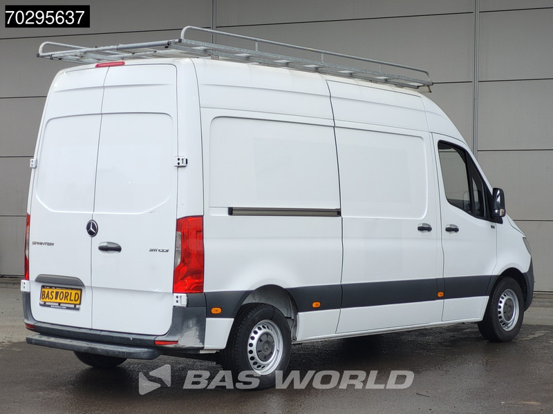 Mercedes-Benz Sprinter 311 CDI L2H2 Airco Cruise MBUX CarPlay Imperiaal Euro6 L2 12m3 Airco Cruise control - Kleine bestelwagen: afbeelding 5 Mercedes-Benz Sprinter 311 CDI L2H2 Airco Cruise MBUX CarPlay Imperiaal Euro6 L2 12m3 Airco Cruise control - Kleine bestelwagen: afbeelding 5