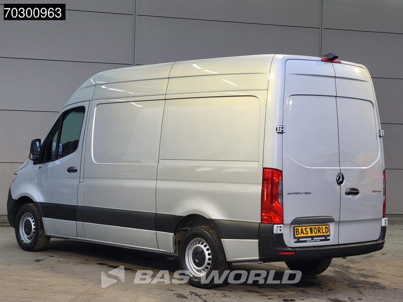 Mercedes-Benz Sprinter 315 CDI Automaat L2H2 150PK Airco Camera Parkeersensoren MBUX CarPlay Euro6 L2 12m3 Airco - Kleine bestelwagen: afbeelding 2 Mercedes-Benz Sprinter 315 CDI Automaat L2H2 150PK Airco Camera Parkeersensoren MBUX CarPlay Euro6 L2 12m3 Airco - Kleine bestelwagen: afbeelding 2