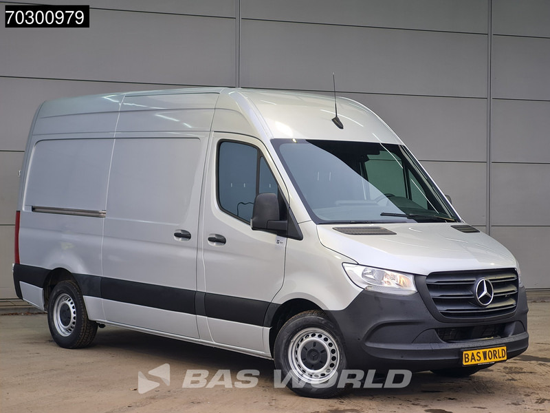 Mercedes-Benz Sprinter 315 CDI Automaat L2H2 150PK Airco Camera Parkeersensoren MBUX CarPlay Euro6 L2 Airco - Kleine bestelwagen: afbeelding 3 Mercedes-Benz Sprinter 315 CDI Automaat L2H2 150PK Airco Camera Parkeersensoren MBUX CarPlay Euro6 L2 Airco - Kleine bestelwagen: afbeelding 3