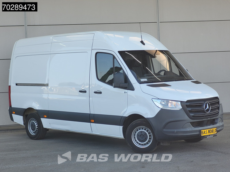 Mercedes-Benz Sprinter 315 CDI Automaat L2H2 150PK Airco Cruise Camera MBUX CarPlay Euro6 L2 12m3 Airco Cruise control - Gesloten bestelwagen: afbeelding 3 Mercedes-Benz Sprinter 315 CDI Automaat L2H2 150PK Airco Cruise Camera MBUX CarPlay Euro6 L2 12m3 Airco Cruise control - Gesloten bestelwagen: afbeelding 3
