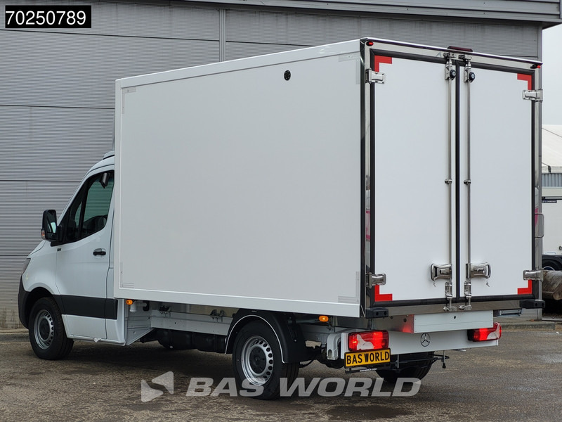 Mercedes-Benz Sprinter 315 CDI Koelwagen 2025model Thermo King V-300max 230V stekker Bakwagen Koel Kühlwagen 13m3 Airco Cruise control - Koelwagen: afbeelding 2 Mercedes-Benz Sprinter 315 CDI Koelwagen 2025model Thermo King V-300max 230V stekker Bakwagen Koel Kühlwagen 13m3 Airco Cruise control - Koelwagen: afbeelding 2