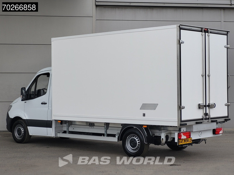 Mercedes-Benz Sprinter 315 CDI Koelwagen Achterdeuren Thermo King C-250 Airco MBUX CarPlay Koel Koeler Kühl Kühler Kühlwagen Kühlkoffer 17m3 Airco - Koelwagen: afbeelding 2 Mercedes-Benz Sprinter 315 CDI Koelwagen Achterdeuren Thermo King C-250 Airco MBUX CarPlay Koel Koeler Kühl Kühler Kühlwagen Kühlkoffer 17m3 Airco - Koelwagen: afbeelding 2