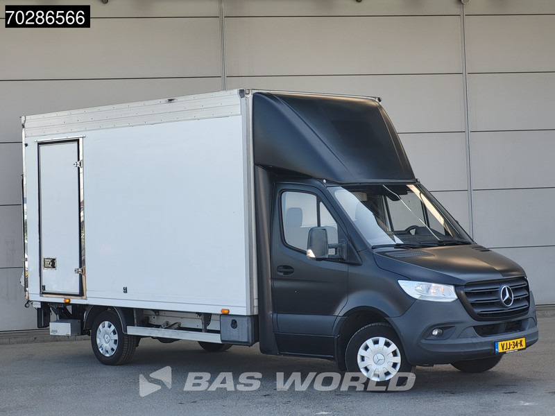 Mercedes-Benz Sprinter 316 CDI Laadklep Zijdeur Bakwagen Airco Cruise APK 02-2026 Euro6 Meubelbak Koffer 22m3 Airco Cruise control - Bestelwagen gesloten laadbak: afbeelding 5 Mercedes-Benz Sprinter 316 CDI Laadklep Zijdeur Bakwagen Airco Cruise APK 02-2026 Euro6 Meubelbak Koffer 22m3 Airco Cruise control - Bestelwagen gesloten laadbak: afbeelding 5