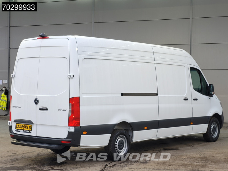 Mercedes-Benz Sprinter 317 CDI Automaat 2025 Model L3H2 Airco Cruise Camera Parkeersensoren 10inch MBUX CarPlay Euro6 L3 Airco Cruise control - Gesloten bestelwagen: afbeelding 5 Mercedes-Benz Sprinter 317 CDI Automaat 2025 Model L3H2 Airco Cruise Camera Parkeersensoren 10inch MBUX CarPlay Euro6 L3 Airco Cruise control - Gesloten bestelwagen: afbeelding 5