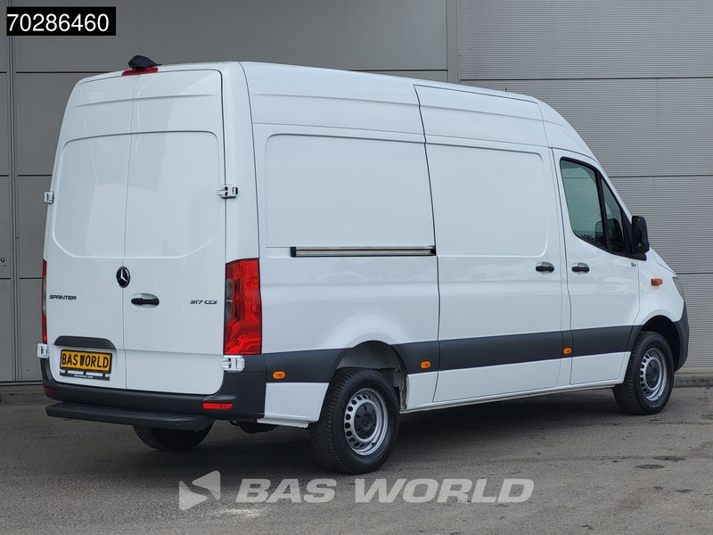 Mercedes-Benz Sprinter 317 CDI Automaat L2H2 Navi Airco Cruise Camera Parkeersensoren MBUX Euro6 L2 12m3 Airco Cruise control - Gesloten bestelwagen: afbeelding 5 Mercedes-Benz Sprinter 317 CDI Automaat L2H2 Navi Airco Cruise Camera Parkeersensoren MBUX Euro6 L2 12m3 Airco Cruise control - Gesloten bestelwagen: afbeelding 5