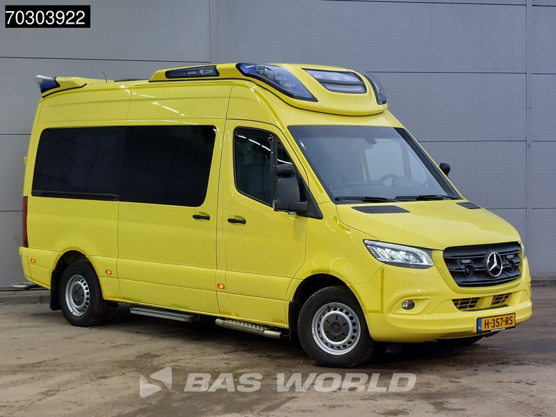 Mercedes-Benz Sprinter 319 CDI 3.0L V6 Ambulance 190PK L2H2 LED Airco Cruise Camera MBUX CarPlay Euro6 Krankenwagen Rettungswagen L2 8m3 Airco Cruise c - Ambulance: afbeelding 5 Mercedes-Benz Sprinter 319 CDI 3.0L V6 Ambulance 190PK L2H2 LED Airco Cruise Camera MBUX CarPlay Euro6 Krankenwagen Rettungswagen L2 8m3 Airco Cruise c - Ambulance: afbeelding 5