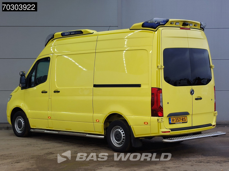 Mercedes-Benz Sprinter 319 CDI 3.0L V6 Ambulance 190PK L2H2 LED Airco Cruise Camera MBUX CarPlay Euro6 Krankenwagen Rettungswagen L2 8m3 Airco Cruise c - Ambulance: afbeelding 2 Mercedes-Benz Sprinter 319 CDI 3.0L V6 Ambulance 190PK L2H2 LED Airco Cruise Camera MBUX CarPlay Euro6 Krankenwagen Rettungswagen L2 8m3 Airco Cruise c - Ambulance: afbeelding 2