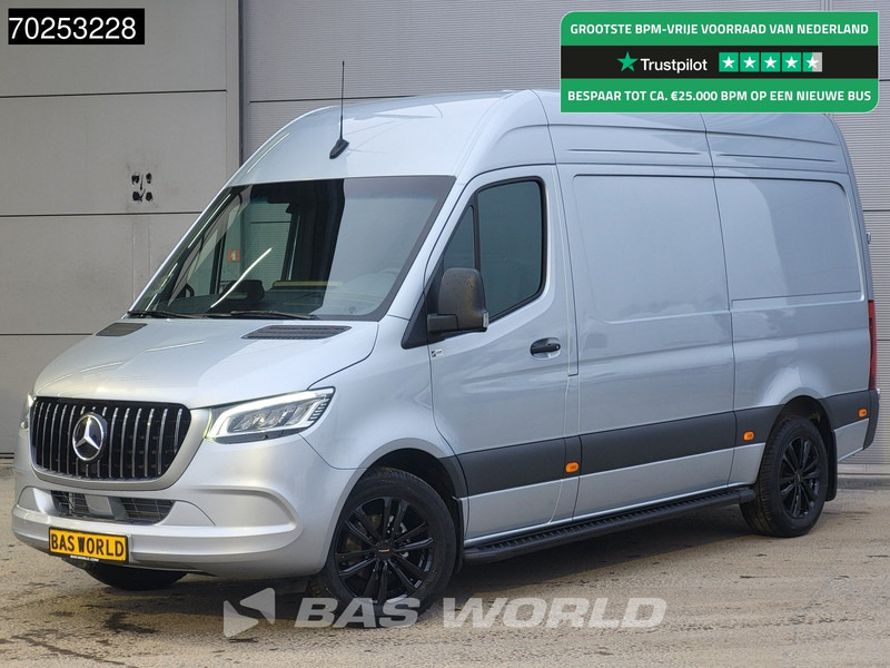 Mercedes-Benz Sprinter 319 CDI Automaat L2H2 AMG Black Edition LED 18'' MBUX Camera 11m3 Airco Cruise control - Gesloten bestelwagen: afbeelding 1 Mercedes-Benz Sprinter 319 CDI Automaat L2H2 AMG Black Edition LED 18'' MBUX Camera 11m3 Airco Cruise control - Gesloten bestelwagen: afbeelding 1
