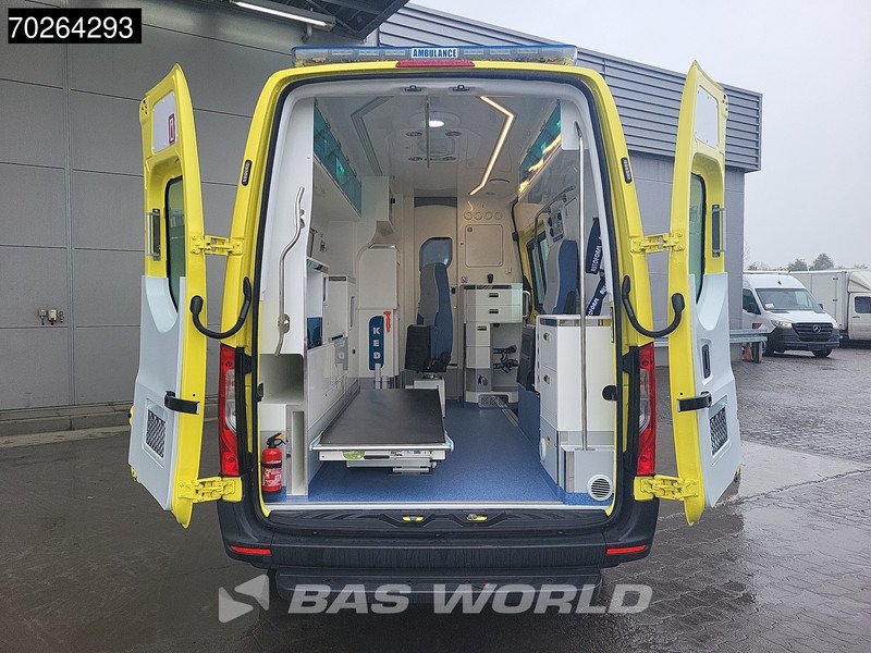 Mercedes-Benz Sprinter 319 CDI Automaat Nieuw! Complete Ambulance Ziekenwagen Rettungswagen Krankenwagen Airco - Ambulance: afbeelding 3 Mercedes-Benz Sprinter 319 CDI Automaat Nieuw! Complete Ambulance Ziekenwagen Rettungswagen Krankenwagen Airco - Ambulance: afbeelding 3