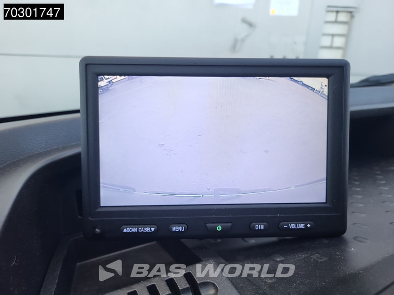 Kleine bestelwagen Renault Trafic 125PK L2H1 Trekhaak Navi Airco Cruise Camera Parkeersensoren APK 07-2026 Euro6 L2 Airco Trekhaak Cruise control: afbeelding 16 Kleine bestelwagen Renault Trafic 125PK L2H1 Trekhaak Navi Airco Cruise Camera Parkeersensoren APK 07-2026 Euro6 L2 Airco Trekhaak Cruise control: afbeelding 16