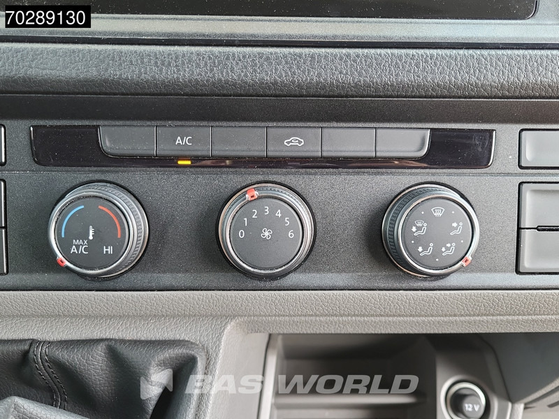 Gesloten bestelwagen Volkswagen Crafter 140pk L4H3 Trekhaak Airco Cruise Camera Parkeersensoren Euro6 L3H2 15m3 Airco Cruise control: afbeelding 16