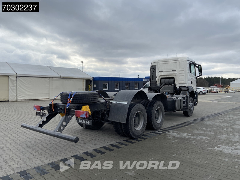 MAN TGS 33.400 6X4 NEW 6x4 chassis Big-Axle Manual Airco EURO 2 - Chassis vrachtwagen: afbeelding 5 MAN TGS 33.400 6X4 NEW 6x4 chassis Big-Axle Manual Airco EURO 2 - Chassis vrachtwagen: afbeelding 5