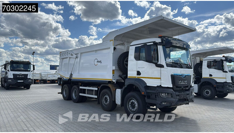 MAN TGS 41.400 8X4 23m3 Wielton Mining tipper Manual Steel suspension EURO 2 - Kipper vrachtwagen: afbeelding 3 MAN TGS 41.400 8X4 23m3 Wielton Mining tipper Manual Steel suspension EURO 2 - Kipper vrachtwagen: afbeelding 3