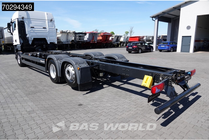MAN TGX 26.520 TGX 6X2 Lift-Steering Axle Euro 6 - Chassis vrachtwagen: afbeelding 2 MAN TGX 26.520 TGX 6X2 Lift-Steering Axle Euro 6 - Chassis vrachtwagen: afbeelding 2