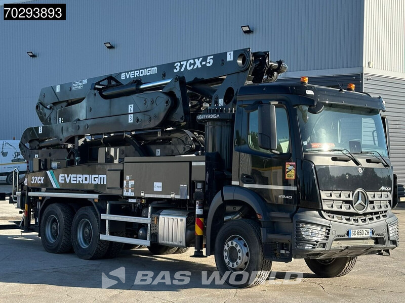 Mercedes-Benz Arocs 2840 Arocs 6X4 Unused! Everdigm 37CX-5 concrete pump Steel Suspension Automatic Euro 6 - Betonpomp: afbeelding 3 Mercedes-Benz Arocs 2840 Arocs 6X4 Unused! Everdigm 37CX-5 concrete pump Steel Suspension Automatic Euro 6 - Betonpomp: afbeelding 3
