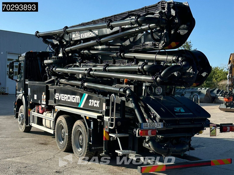 Mercedes-Benz Arocs 2840 Arocs 6X4 Unused! Everdigm 37CX-5 concrete pump Steel Suspension Automatic Euro 6 - Betonpomp: afbeelding 2 Mercedes-Benz Arocs 2840 Arocs 6X4 Unused! Everdigm 37CX-5 concrete pump Steel Suspension Automatic Euro 6 - Betonpomp: afbeelding 2