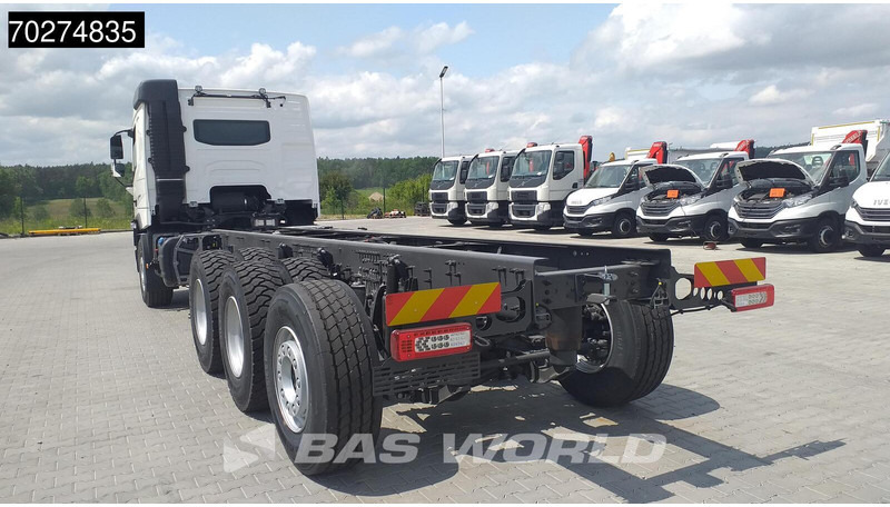 Volvo FMX 500 8X4 NEW 8x4 chassis Lift+steering axle VEB+ Euro 6 - Chassis vrachtwagen: afbeelding 2 Volvo FMX 500 8X4 NEW 8x4 chassis Lift+steering axle VEB+ Euro 6 - Chassis vrachtwagen: afbeelding 2