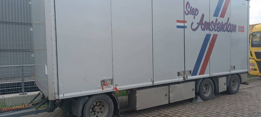 Floor 20 palet - Gesloten aanhangwagen: afbeelding 3 Floor 20 palet - Gesloten aanhangwagen: afbeelding 3