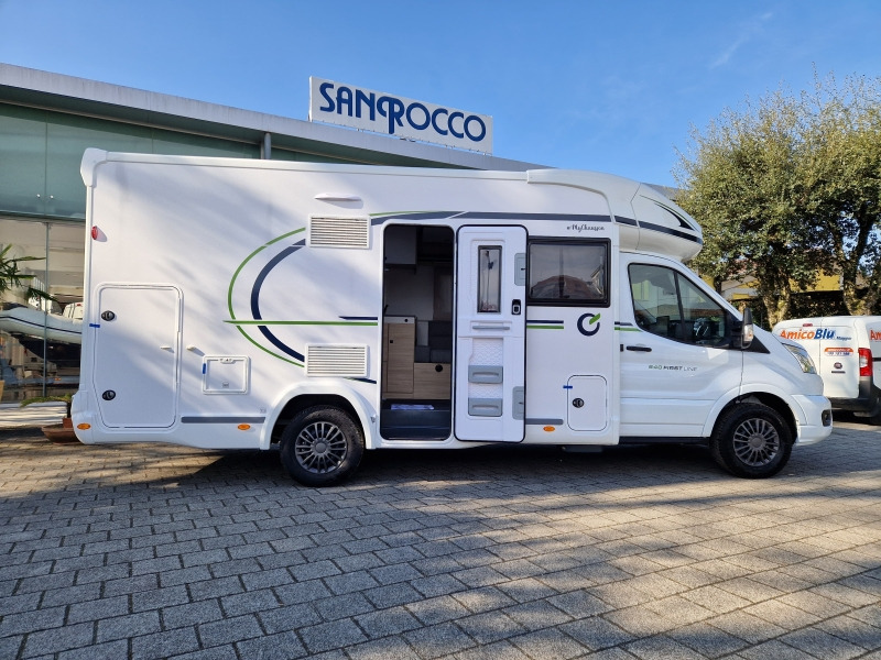 Chausson 640 First Line Ford - Half integraal camper: afbeelding 2 Chausson 640 First Line Ford - Half integraal camper: afbeelding 2