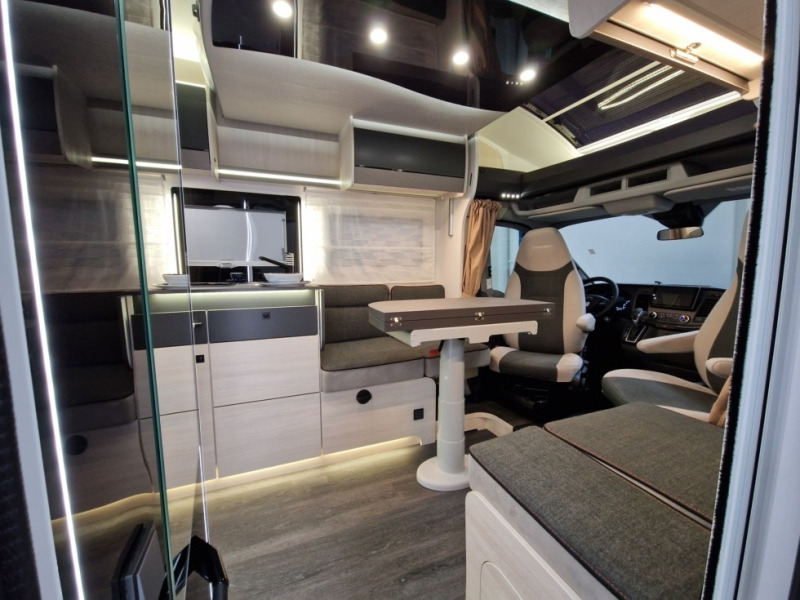 Chausson 788 Titanium Ultimate Ford M24 - Half integraal camper: afbeelding 4 Chausson 788 Titanium Ultimate Ford M24 - Half integraal camper: afbeelding 4