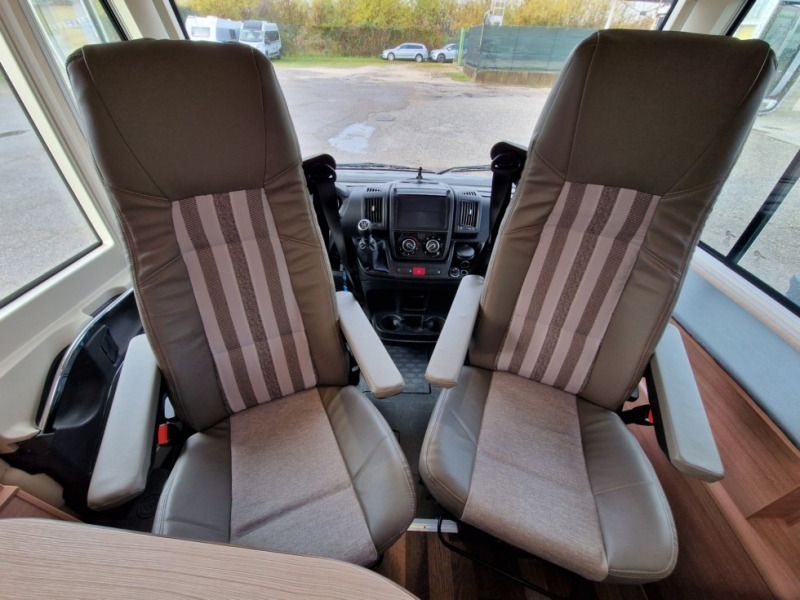 Knaus Sky I 650 MG - Integraal camper: afbeelding 4 Knaus Sky I 650 MG - Integraal camper: afbeelding 4