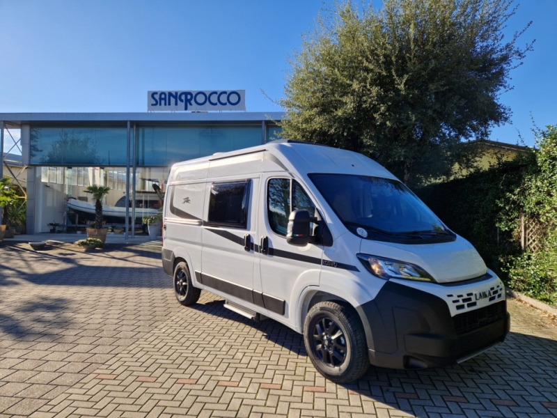 Laika Kosmo 50 Camper Van - Buscamper: afbeelding 1 Laika Kosmo 50 Camper Van - Buscamper: afbeelding 1