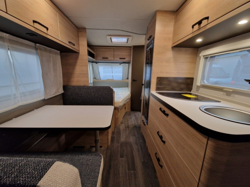 Weinsberg CaraOne 500 FDK - Caravan: afbeelding 5 Weinsberg CaraOne 500 FDK - Caravan: afbeelding 5