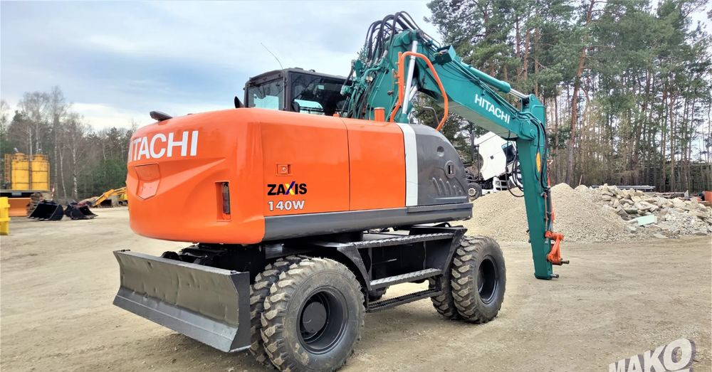 Hitachi ZX140W-3 - Mobiele graafmachine: afbeelding 4 Hitachi ZX140W-3 - Mobiele graafmachine: afbeelding 4
