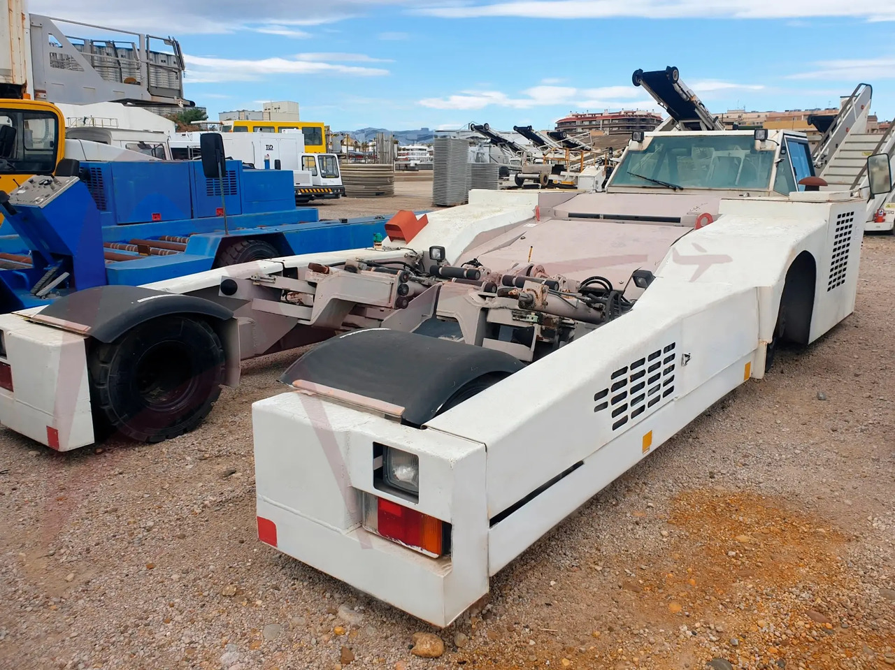 FMC PTS 3-R - Vliegtuigtrekker: afbeelding 2 FMC PTS 3-R - Vliegtuigtrekker: afbeelding 2