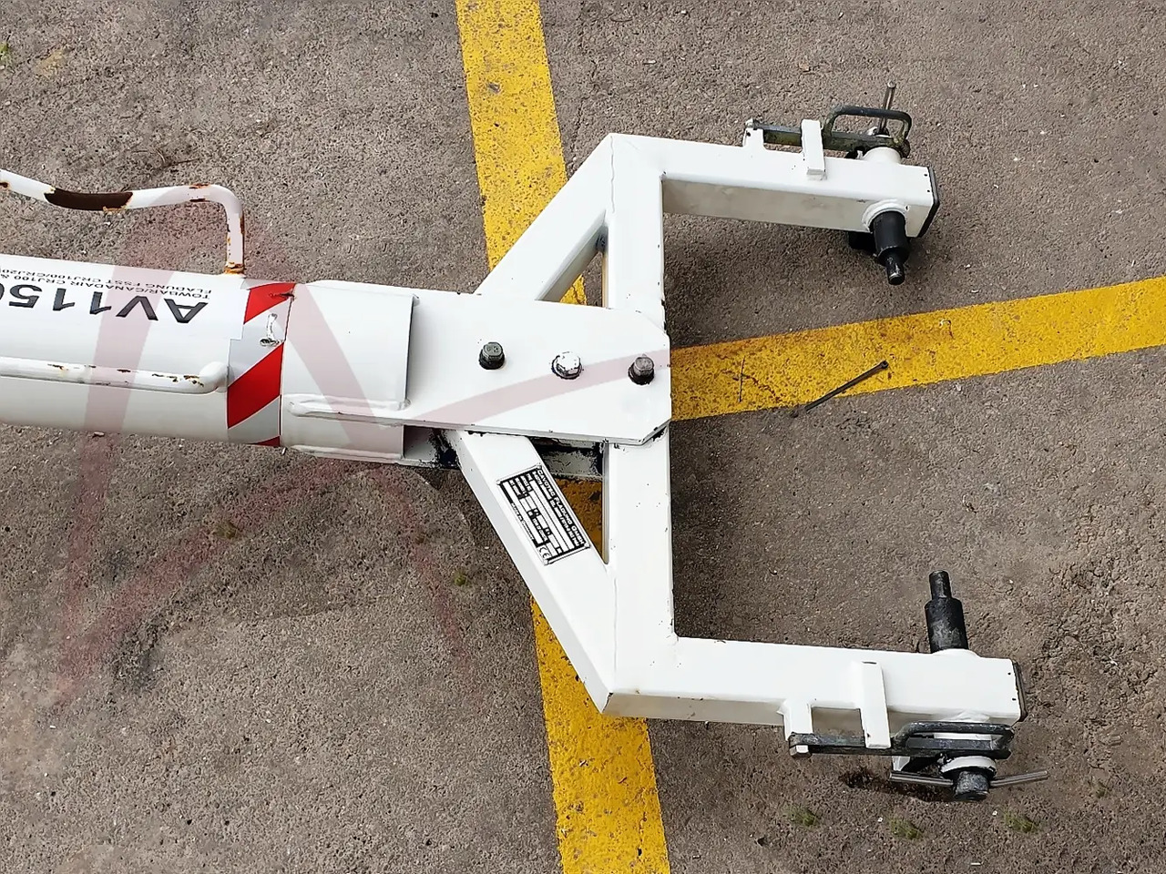 CAVOTEC FLADUNG FSST CRJ100-1000 - Ground support equipment: afbeelding 2 CAVOTEC FLADUNG FSST CRJ100-1000 - Ground support equipment: afbeelding 2