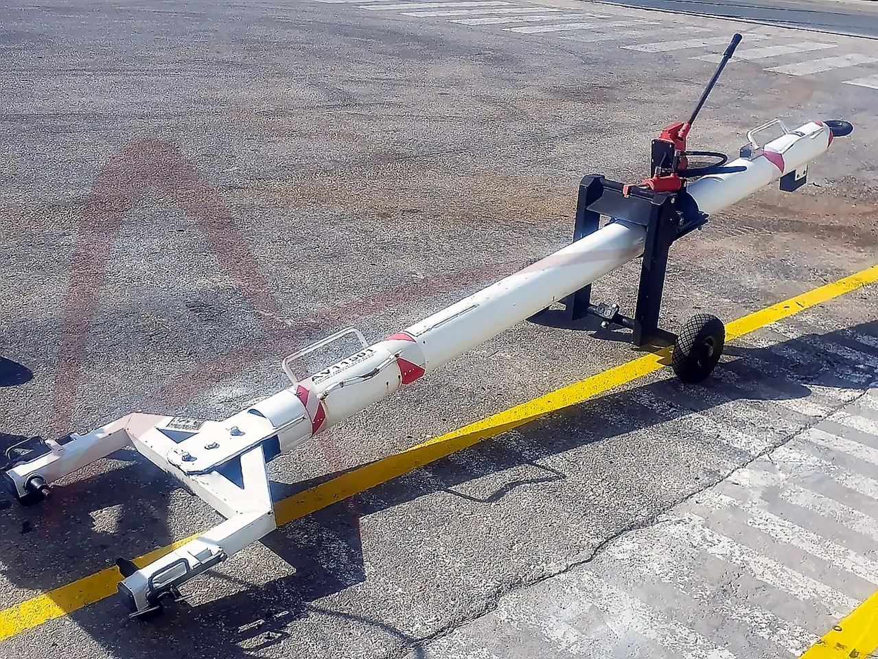CAVOTEC FLADUNG FSST CRJ100-1000 - Ground support equipment: afbeelding 1 CAVOTEC FLADUNG FSST CRJ100-1000 - Ground support equipment: afbeelding 1