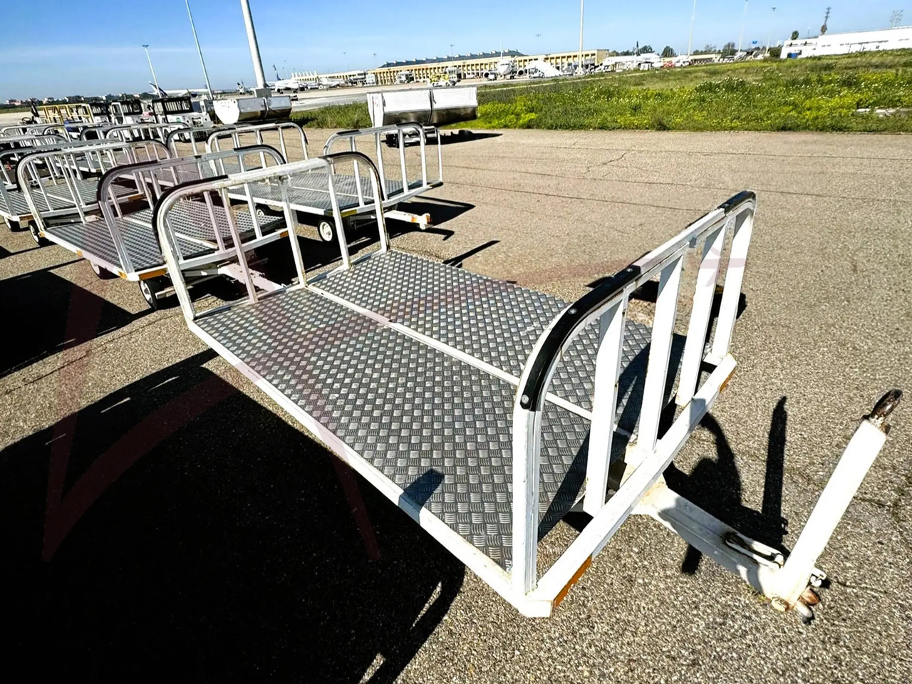 TEMG TG 0100 - Ground support equipment: afbeelding 1 TEMG TG 0100 - Ground support equipment: afbeelding 1