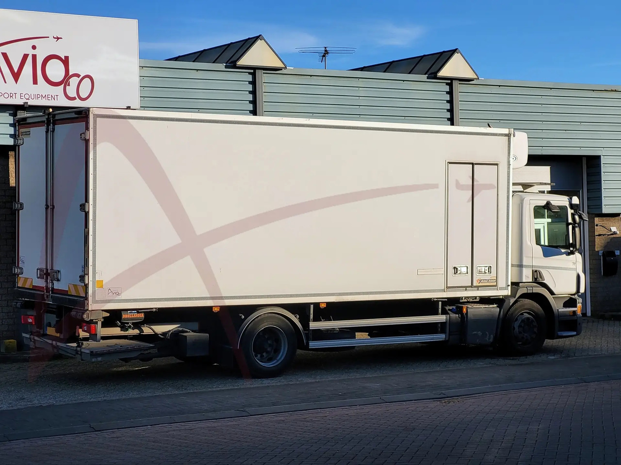 SCANIA P250 - Bakwagen: afbeelding 2 SCANIA P250 - Bakwagen: afbeelding 2