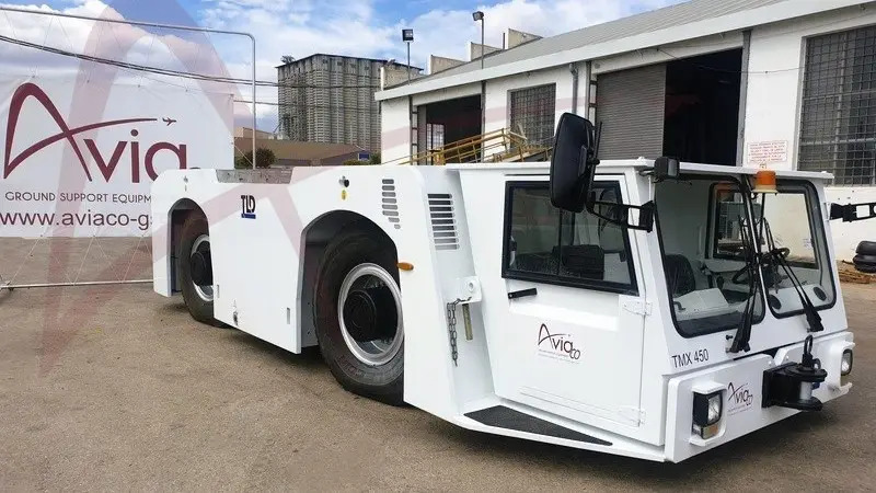 TLD TMX-450 - Vliegtuigtrekker: afbeelding 1 TLD TMX-450 - Vliegtuigtrekker: afbeelding 1