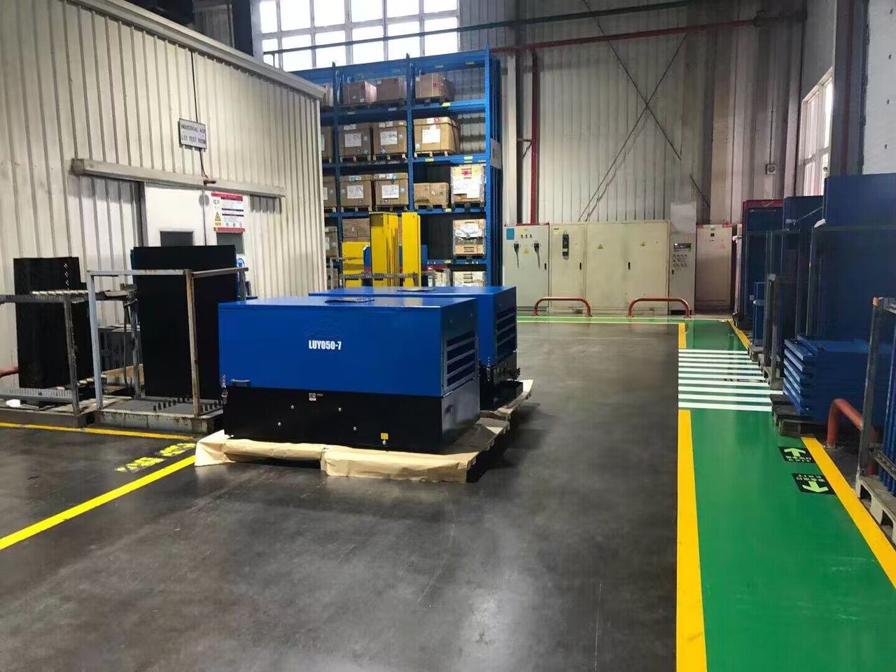 Liutech 050-7 177CFM 7 Bar Portable Screw Diesel - Luchtcompressor: afbeelding 4 Liutech 050-7 177CFM 7 Bar Portable Screw Diesel - Luchtcompressor: afbeelding 4