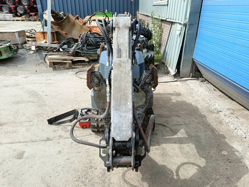 Rupsgraafmachine Brokk euroimplementos RDC1510 180 husqvarna robot remote: afbeelding 7