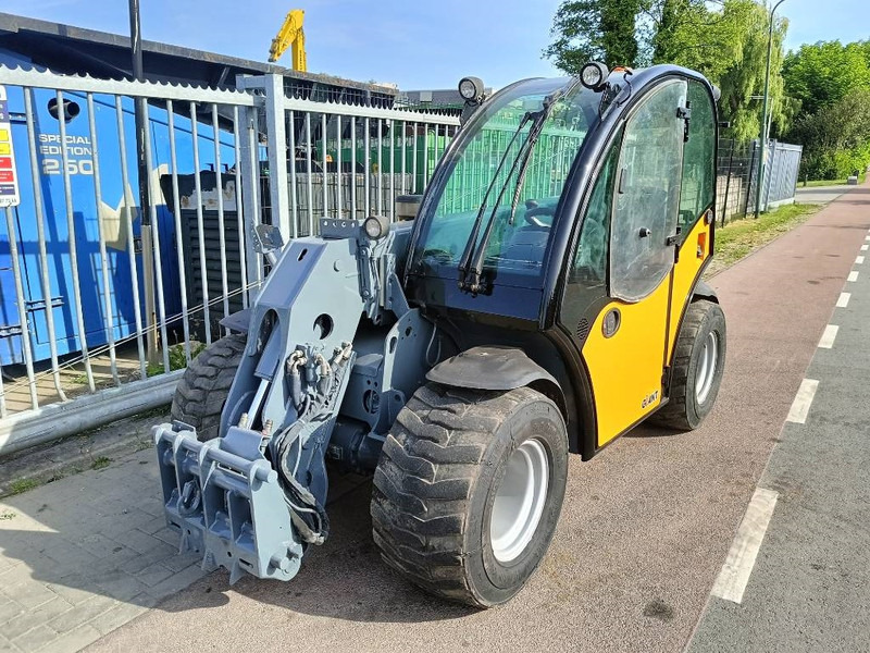 Giant 4548 Tendo verreiker 4,6 m 1,7 ton telehandler CE - Verreiker: afbeelding 5 Giant 4548 Tendo verreiker 4,6 m 1,7 ton telehandler CE - Verreiker: afbeelding 5