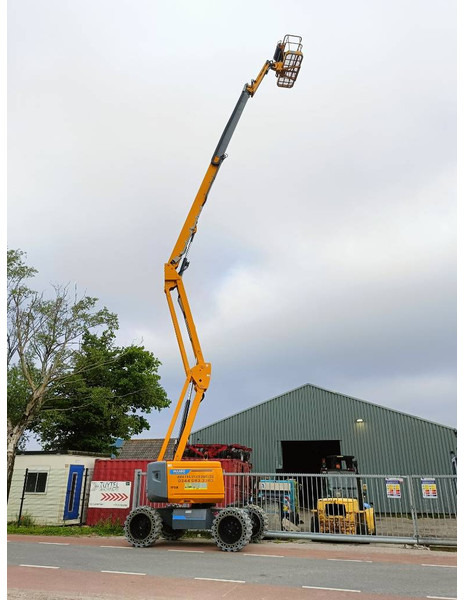 Haulotte HA 20 LE PRO hi lift hoogwerker hybride 4x4x4 - Knikarmhoogwerker: afbeelding 3 Haulotte HA 20 LE PRO hi lift hoogwerker hybride 4x4x4 - Knikarmhoogwerker: afbeelding 3