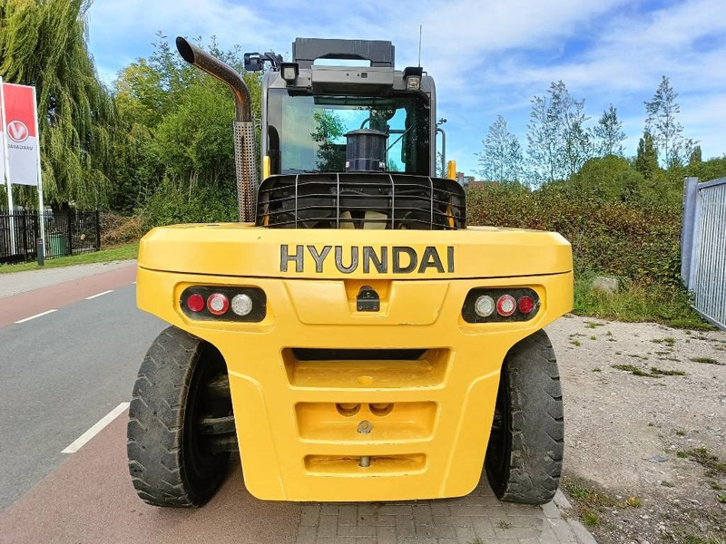 Hyundai 160 D-9 heftruck forklift stapler 16 ton CE - Diesel heftruck: afbeelding 3 Hyundai 160 D-9 heftruck forklift stapler 16 ton CE - Diesel heftruck: afbeelding 3