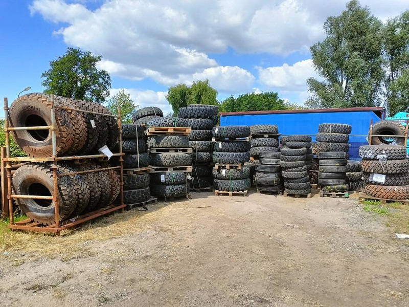 Michelin continental band 13R22.5 , 315/80R22.5 , 13R22,5 l - Banden en velgen voor Bouwmachine: afbeelding 1 Michelin continental band 13R22.5 , 315/80R22.5 , 13R22,5 l - Banden en velgen voor Bouwmachine: afbeelding 1