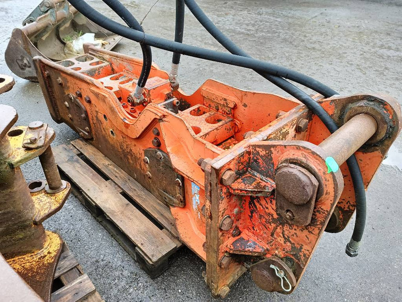 NPK E 210 GH9 hamer hammer hydraulic 18-25 ton 2000 - Hydraulische hamer voor Bouwmachine: afbeelding 5 NPK E 210 GH9 hamer hammer hydraulic 18-25 ton 2000 - Hydraulische hamer voor Bouwmachine: afbeelding 5