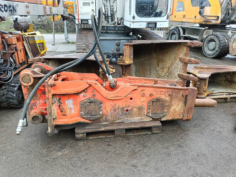 NPK E 210 GH9 hamer hammer hydraulic 18-25 ton 2000 - Hydraulische hamer voor Bouwmachine: afbeelding 1 NPK E 210 GH9 hamer hammer hydraulic 18-25 ton 2000 - Hydraulische hamer voor Bouwmachine: afbeelding 1