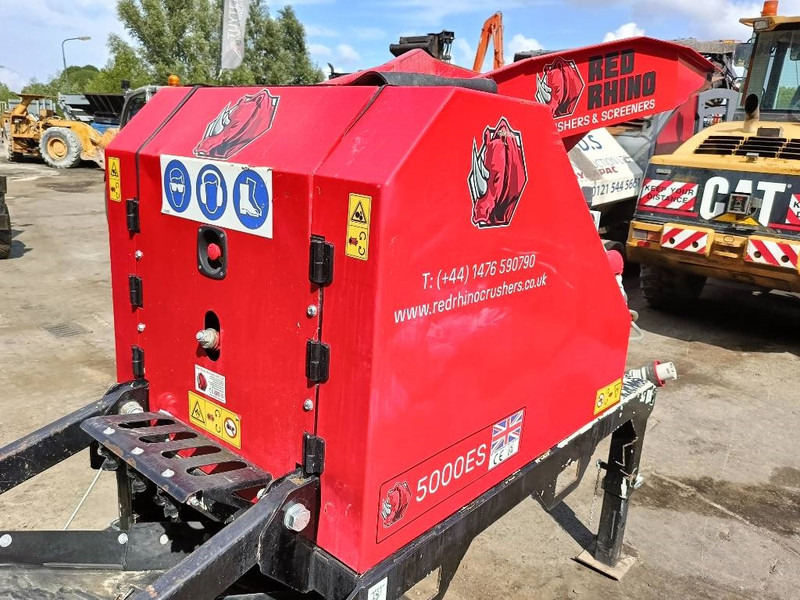 Mobiele breker Red Rhino 5000 es crusher 15 kw electric vergruizer 2024 CE: afbeelding 18 Mobiele breker Red Rhino 5000 es crusher 15 kw electric vergruizer 2024 CE: afbeelding 18