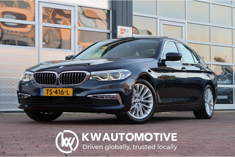 BMW 5 Serie 520i High Executive SCHUIFDAK/ NAPPA-LEDER/ ACC/ HEAD-UP/ H&K / ETC. - Sedan: afbeelding 1 BMW 5 Serie 520i High Executive SCHUIFDAK/ NAPPA-LEDER/ ACC/ HEAD-UP/ H&K / ETC. - Sedan: afbeelding 1